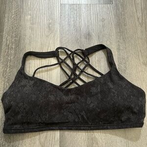 LULULEMON FREE TO BE ZEN BRA SIZE 14